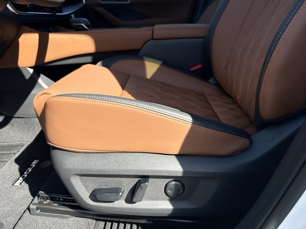 New 2026 Nissan Rogue Platinum - photo - 22