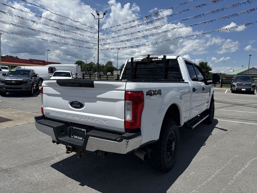 Pre-Owned 2018 Ford F-250SD XLT - photo - 12