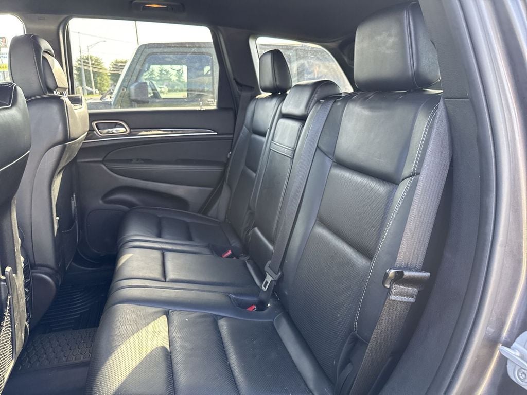 Pre-Owned 2014 Jeep Grand Cherokee Overland - photo - 11