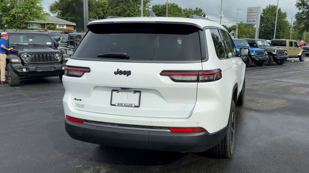 New 2026 Jeep Grand Cherokee L Altitude - photo - 5