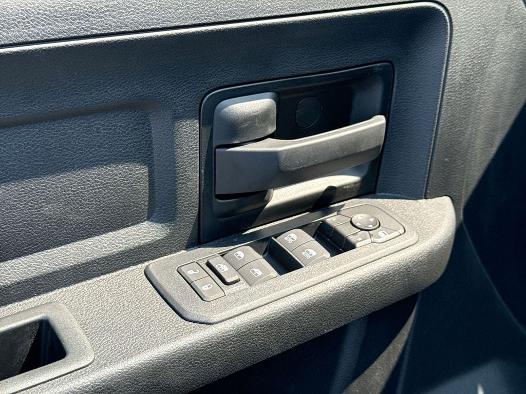 New 2026 Ram 3500 Tradesman - photo - 18