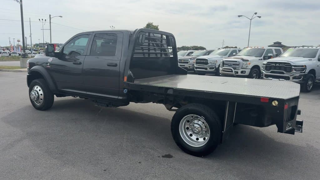 Pre-Owned 2024 Ram 4500HD Tradesman - photo - 3