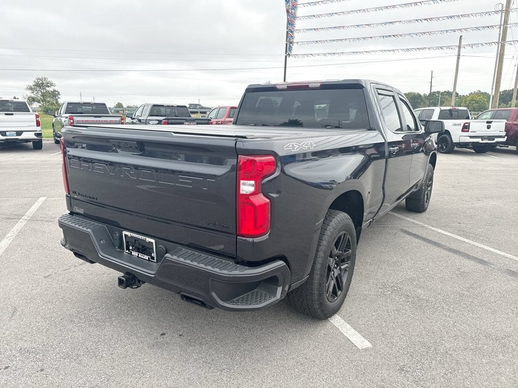 Pre-Owned 2024 Chevrolet Silverado 1500 RST - photo - 12