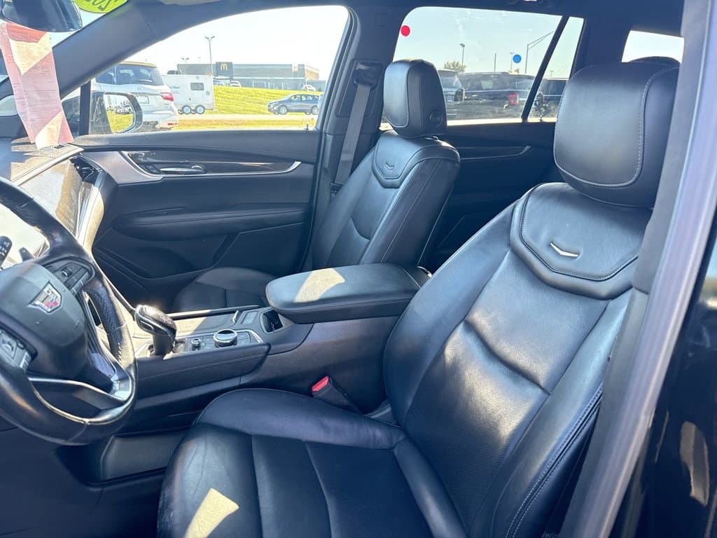 Pre-Owned 2023 Cadillac XT6 Sport - photo - 22