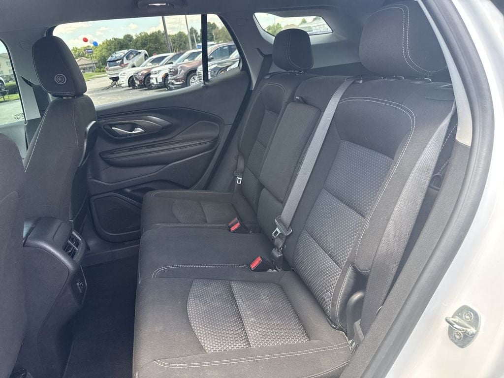 Pre-Owned 2022 GMC Terrain SLE - photo - 18