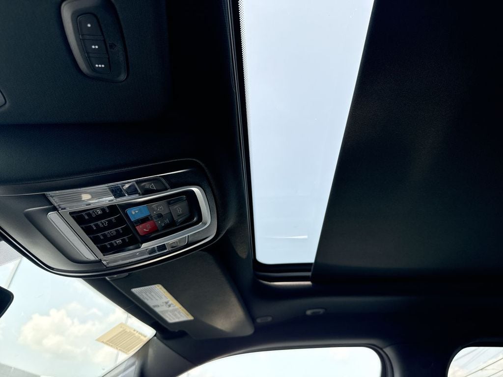 New 2026 Ram 1500 Laramie - photo - 32