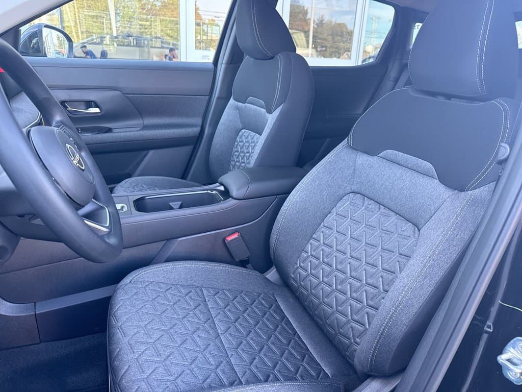 New 2027 Nissan Kicks SV - photo - 20