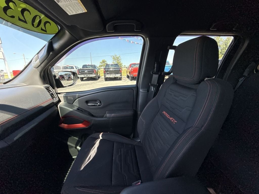 Pre-Owned 2023 Nissan Frontier PRO-4X - photo - 30