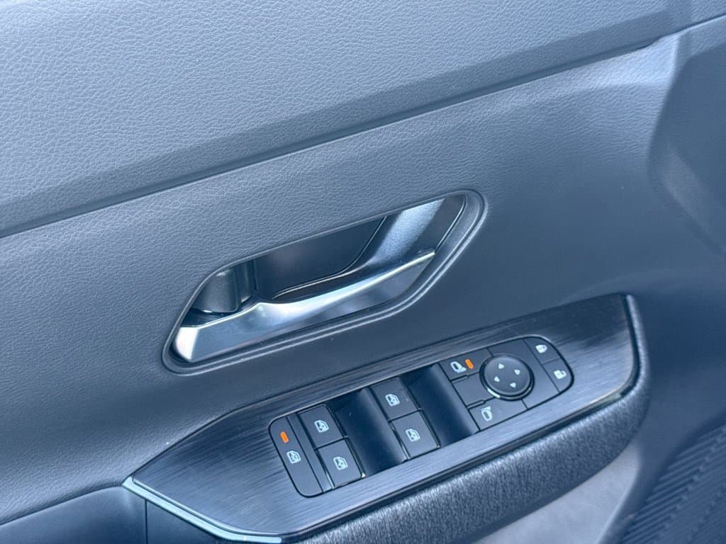 New 2027 Nissan Kicks SV - photo - 19