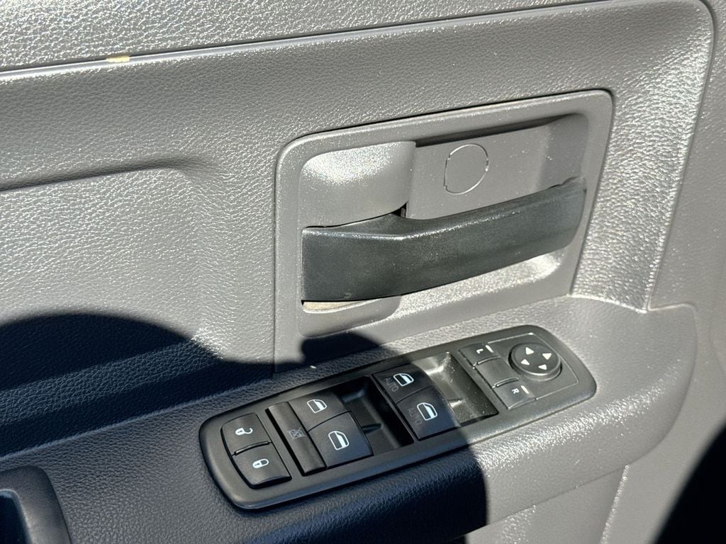 Pre-Owned 2012 Ram 3500 ST - photo - 11