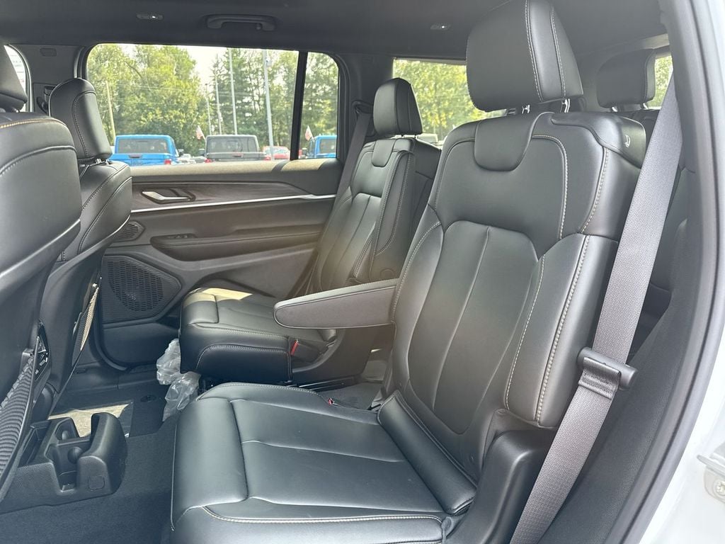 New 2026 Jeep Grand Cherokee L - photo - 20