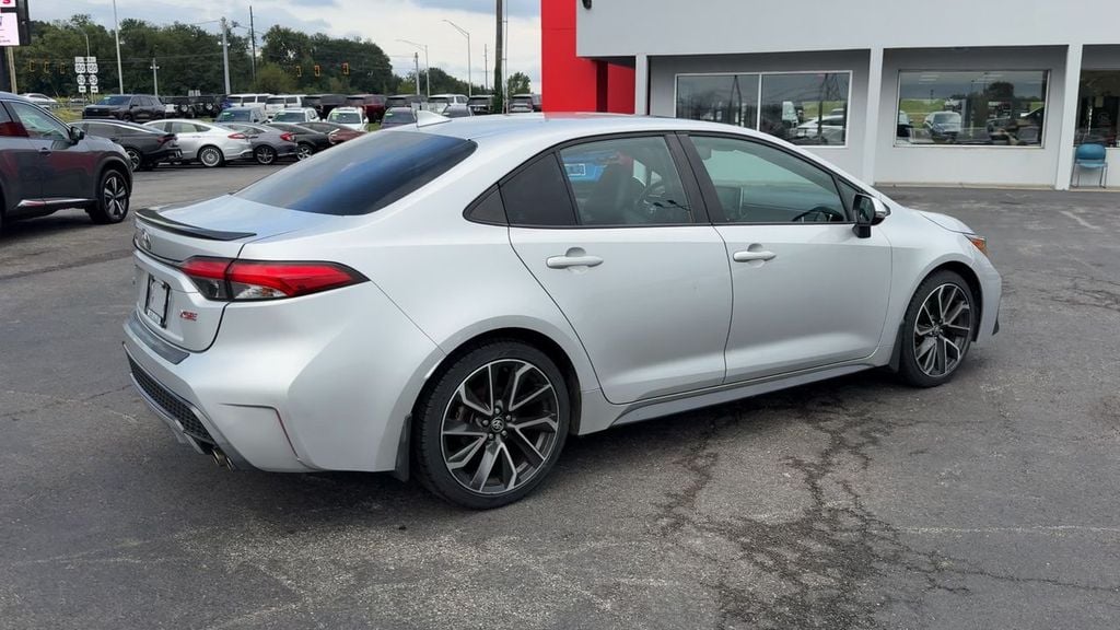 Pre-Owned 2021 Toyota Corolla XSE - photo - 6
