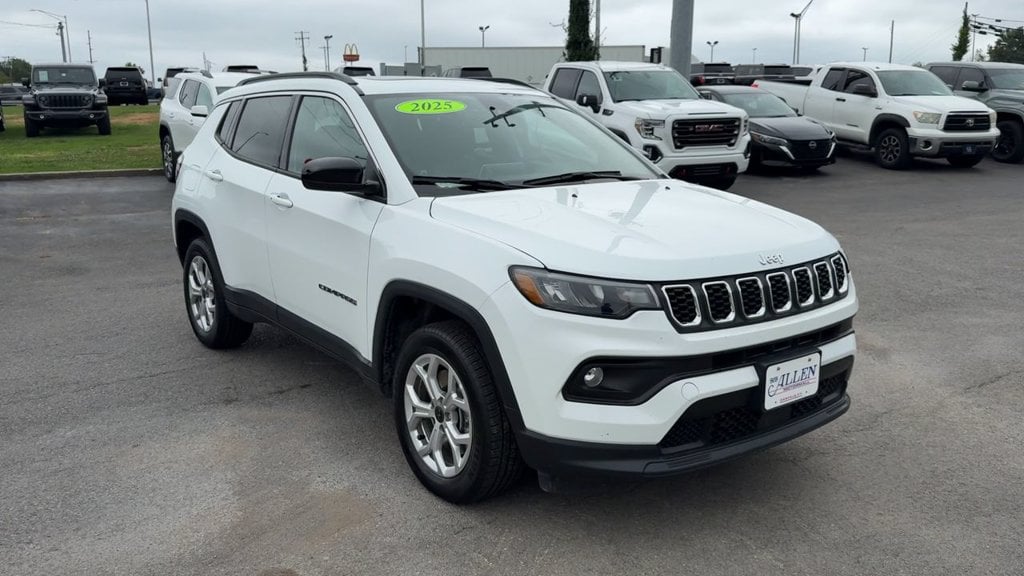 Pre-Owned 2025 Jeep Compass Latitude - photo - 8