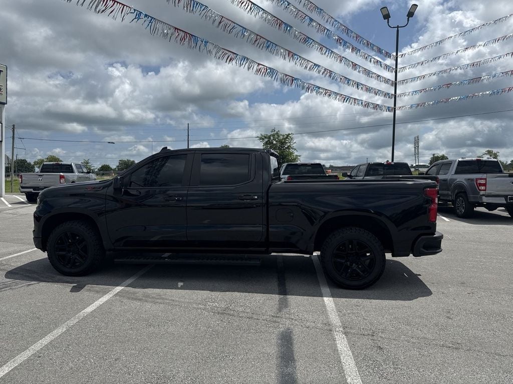 Pre-Owned 2022 Chevrolet Silverado 1500 RST - photo - 10