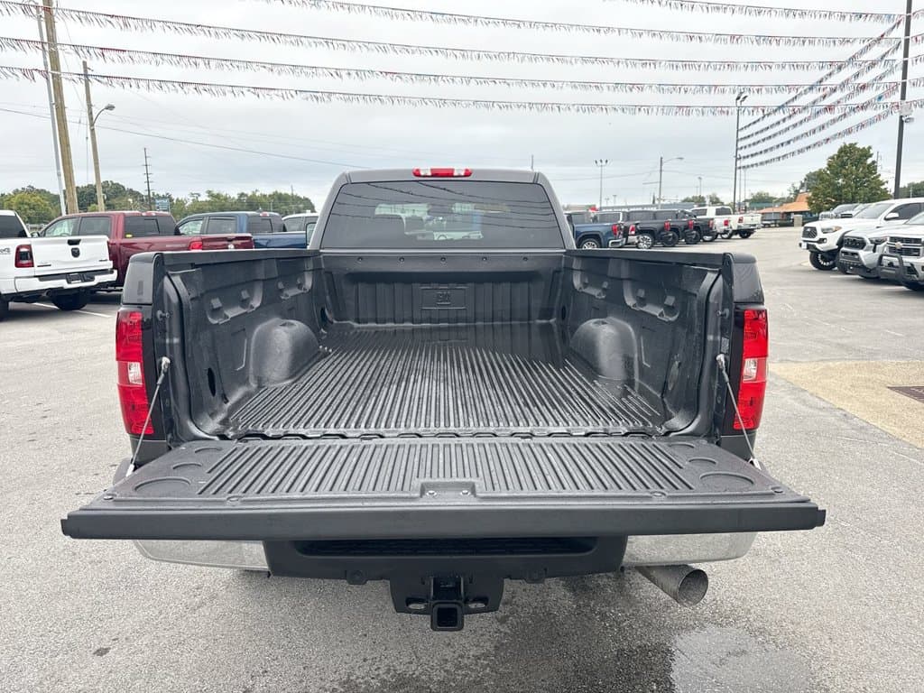 Pre-Owned 2011 Chevrolet Silverado 3500HD LTZ - photo - 8