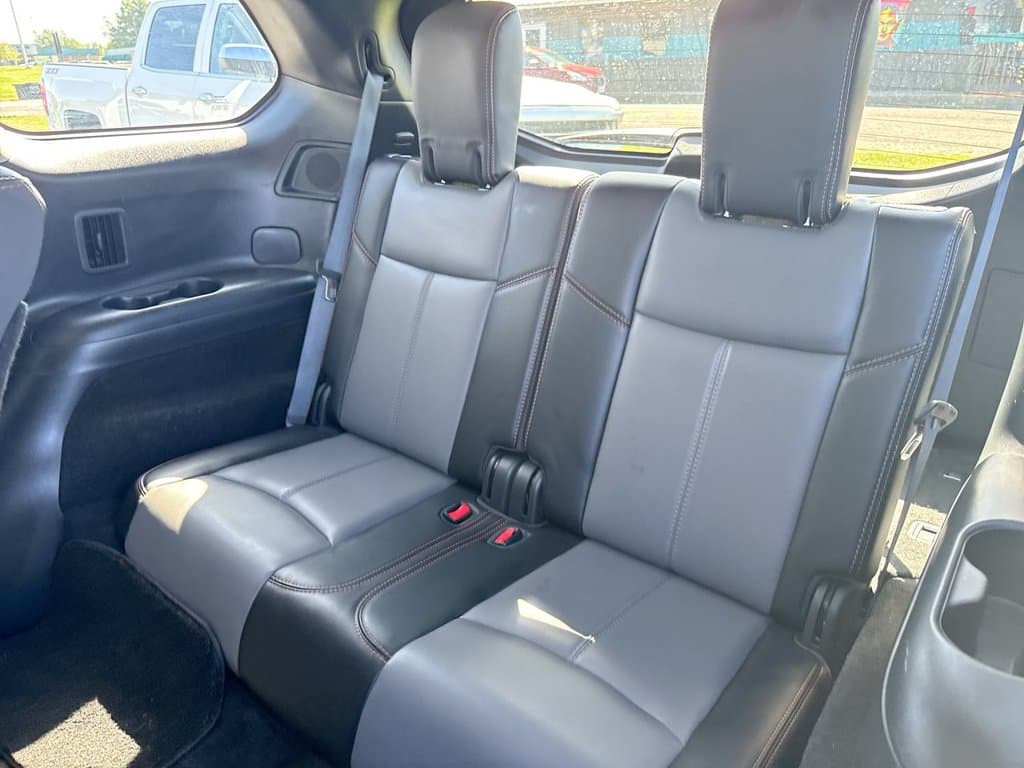 Pre-Owned 2020 Nissan Pathfinder SL - photo - 11