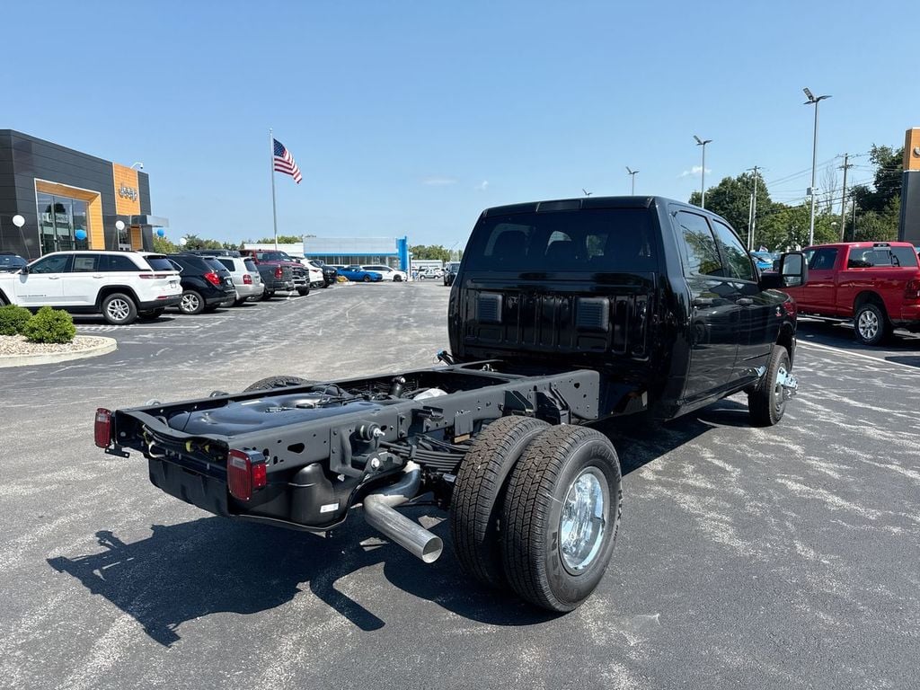 New 2026 Ram 3500 Tradesman - photo - 12