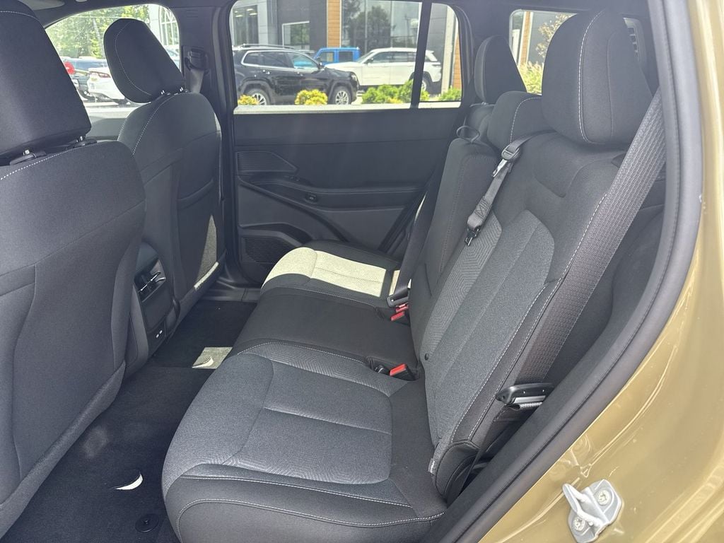New 2026 Jeep Cherokee Laredo - photo - 18