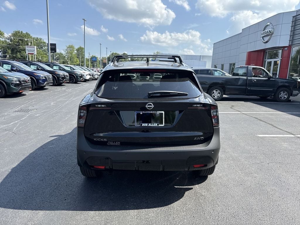 New 2026 Nissan Kicks SV - photo - 17