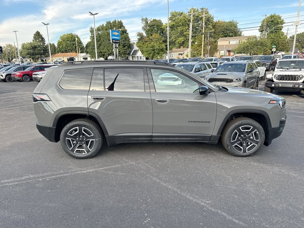 New 2026 Jeep Cherokee Laredo - photo - 13