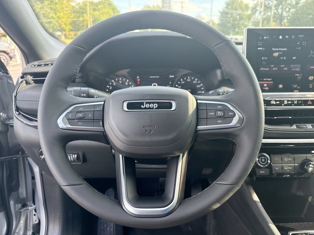 New 2026 Jeep Compass Latitude - photo - 22