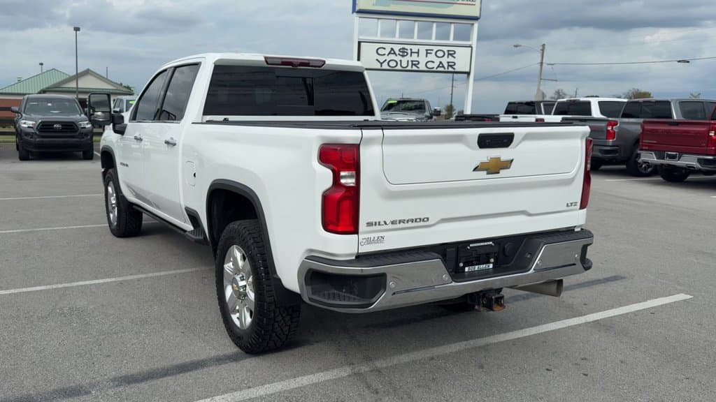 Pre-Owned 2023 Chevrolet Silverado 2500HD LTZ - photo - 4