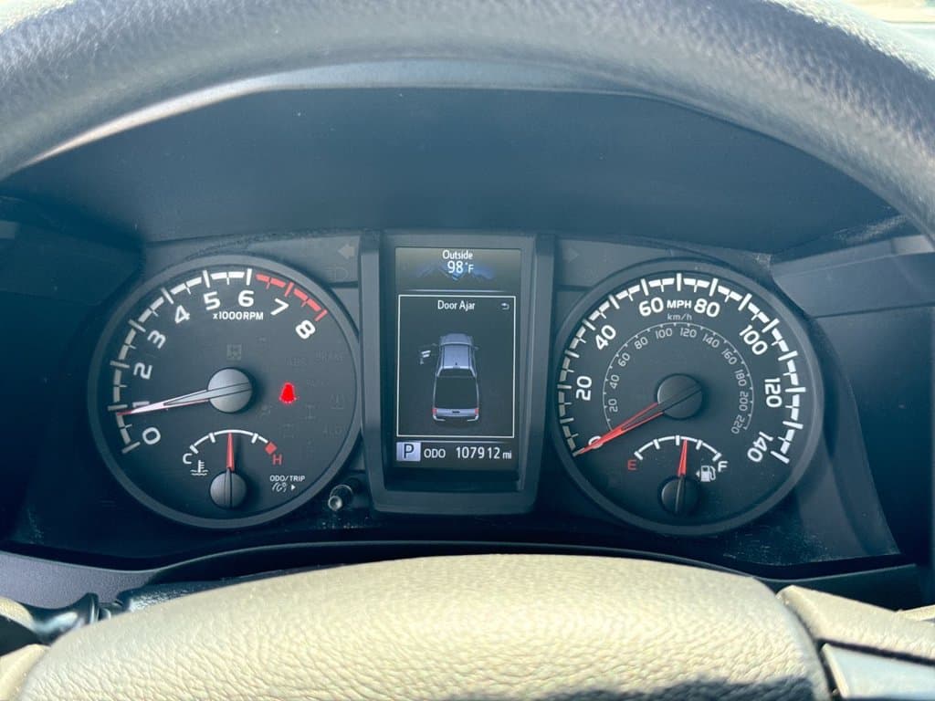 Pre-Owned 2022 Toyota Tacoma SR - photo - 15