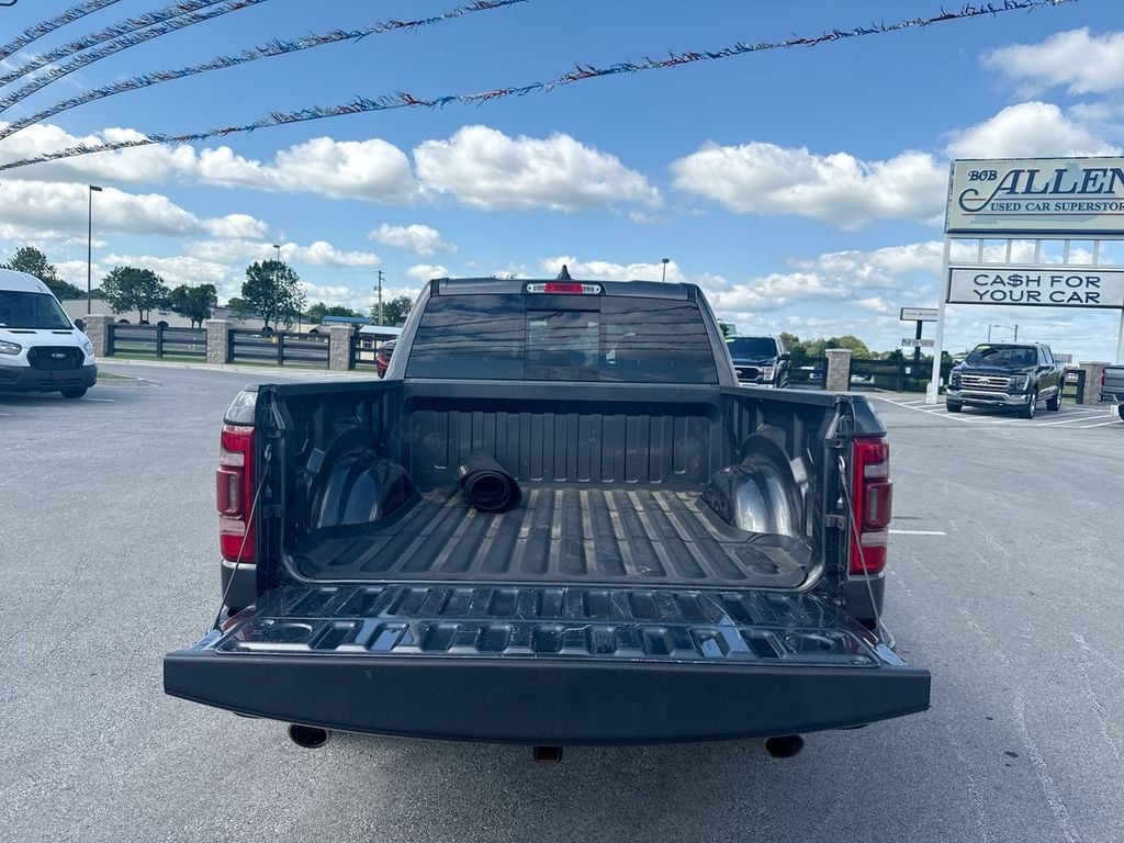 Pre-Owned 2022 Ram 1500 Laramie - photo - 16