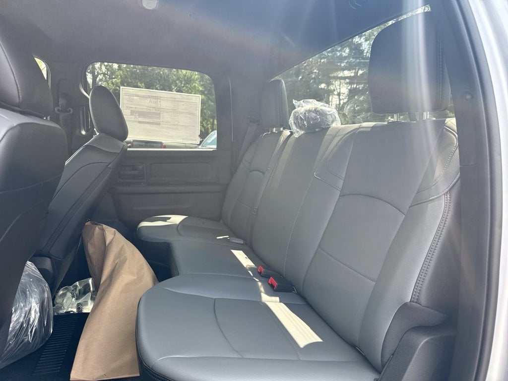 New 2026 Ram 4500HD Tradesman - photo - 17