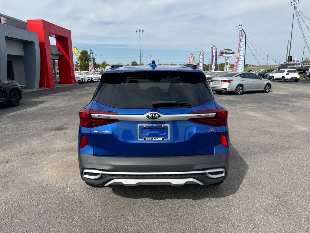 Pre-Owned 2021 Kia Seltos S - photo - 17