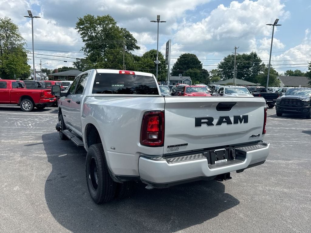 New 2026 Ram 3500 Big Horn - photo - 11