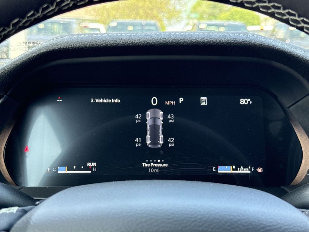 New 2026 Jeep Grand Cherokee Altitude - photo - 23