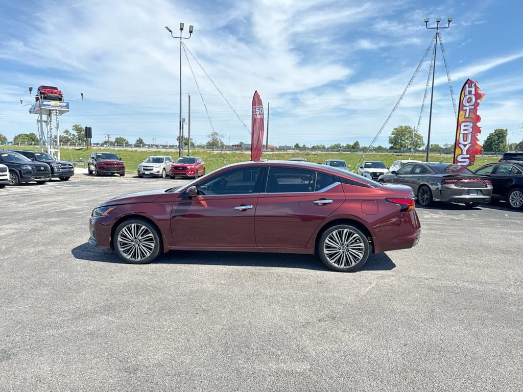 Pre-Owned 2025 Nissan Altima 2.5 SL - photo - 10
