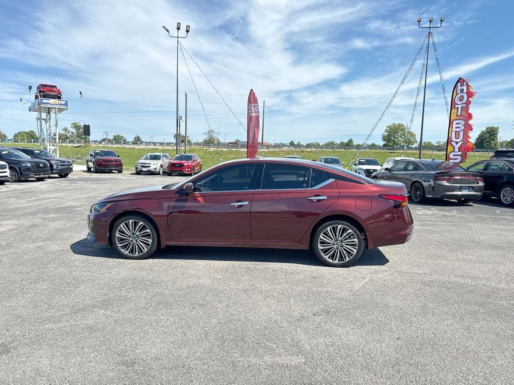 Pre-Owned 2025 Nissan Altima 2.5 SL - photo - 10