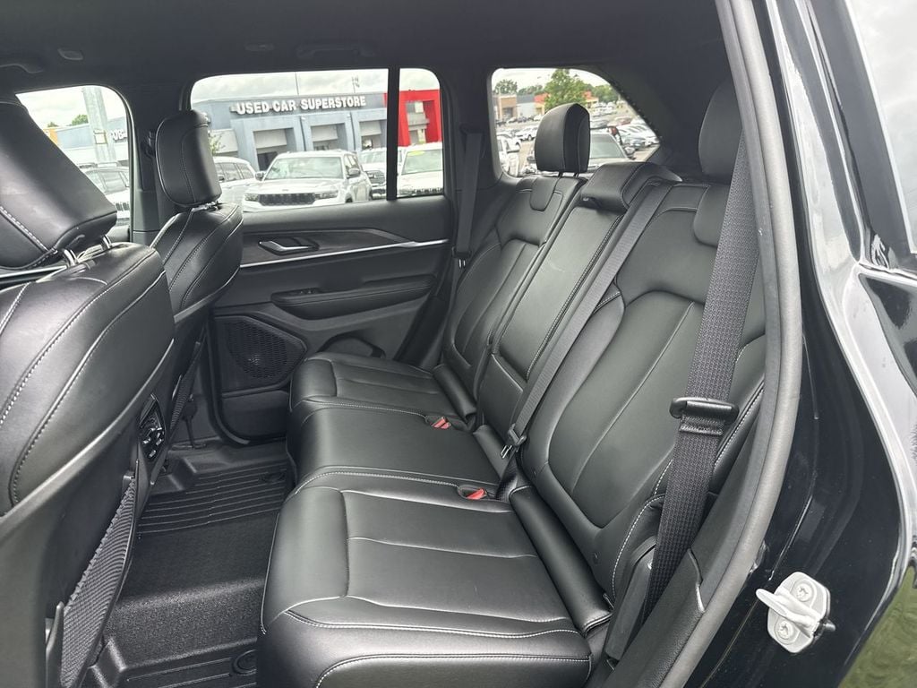 Pre-Owned 2025 Jeep Grand Cherokee Limited - photo - 19
