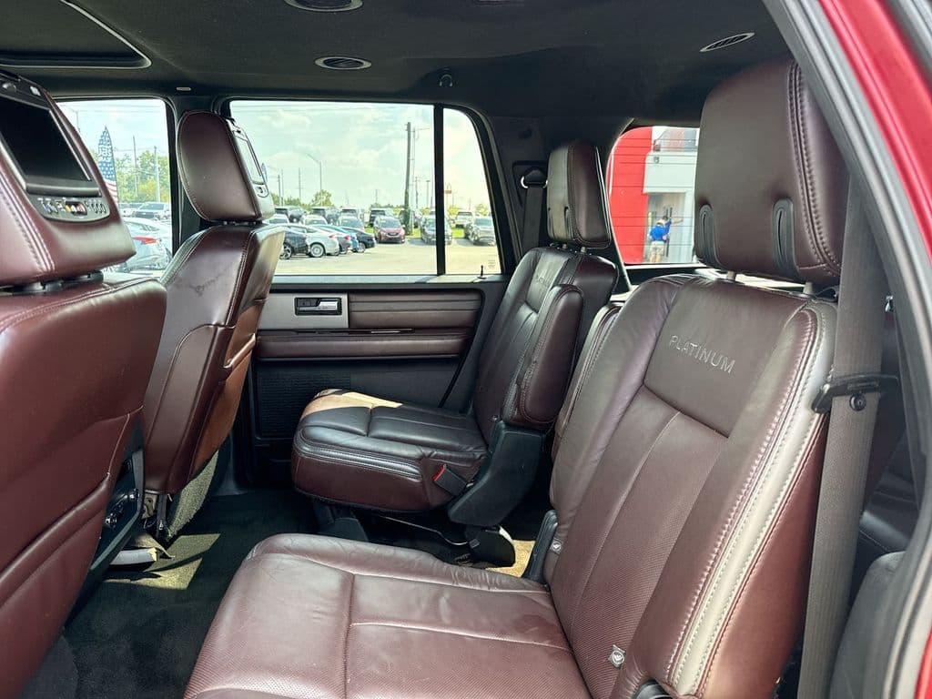 Pre-Owned 2016 Ford Expedition EL Platinum - photo - 13