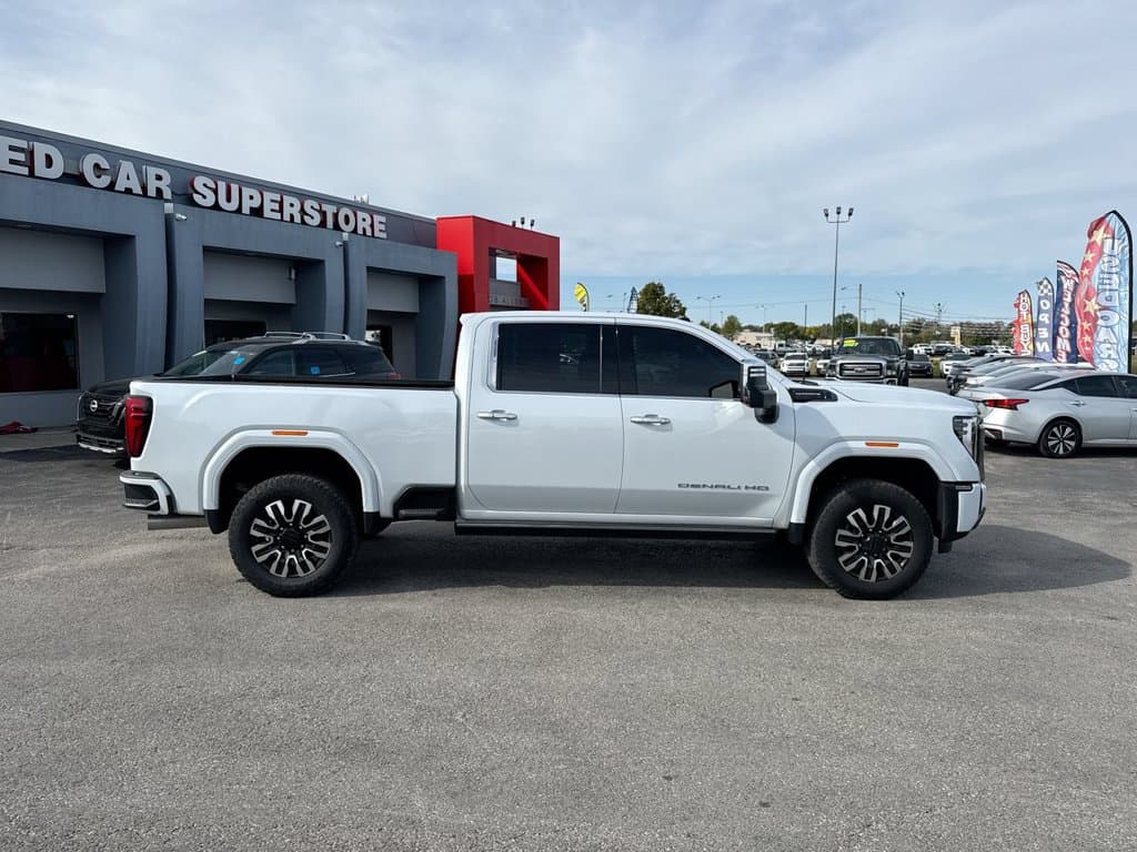 Pre-Owned 2026 GMC Sierra 2500HD Denali Ultimate - photo - 13