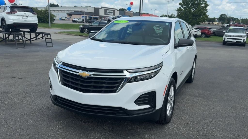 Pre-Owned 2022 Chevrolet Equinox LS - photo - 1
