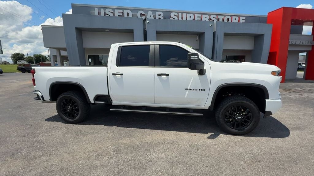 Pre-Owned 2026 Chevrolet Silverado 2500HD Custom - photo - 7