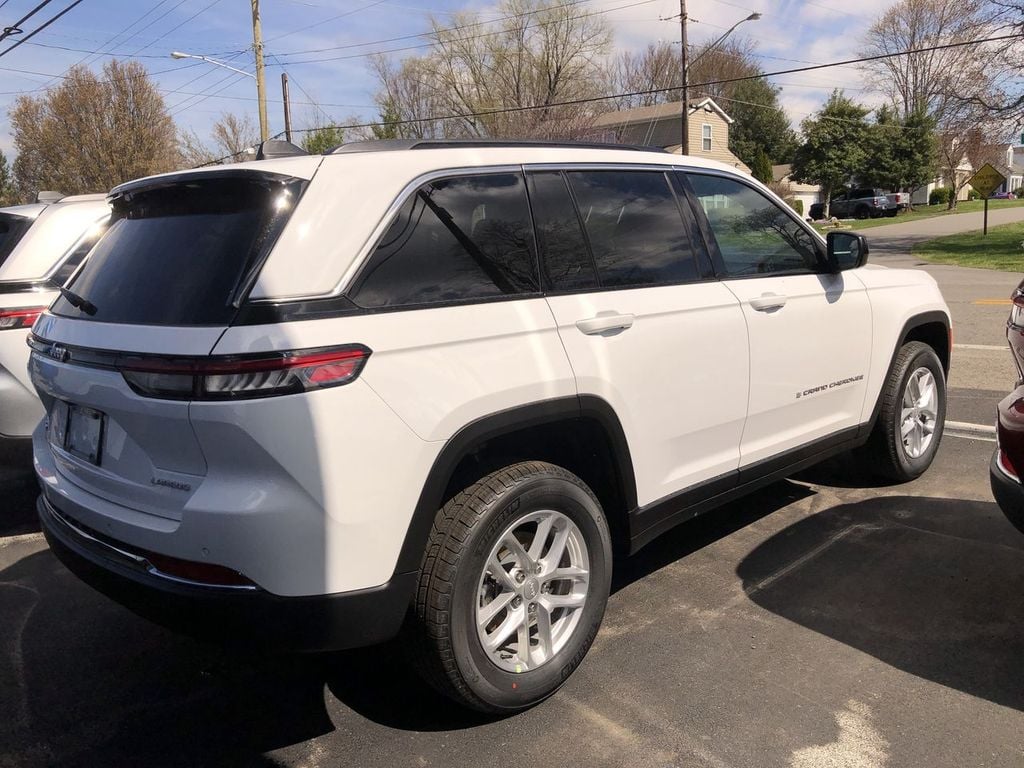 New 2026 Jeep Grand Cherokee Laredo X - photo - 13