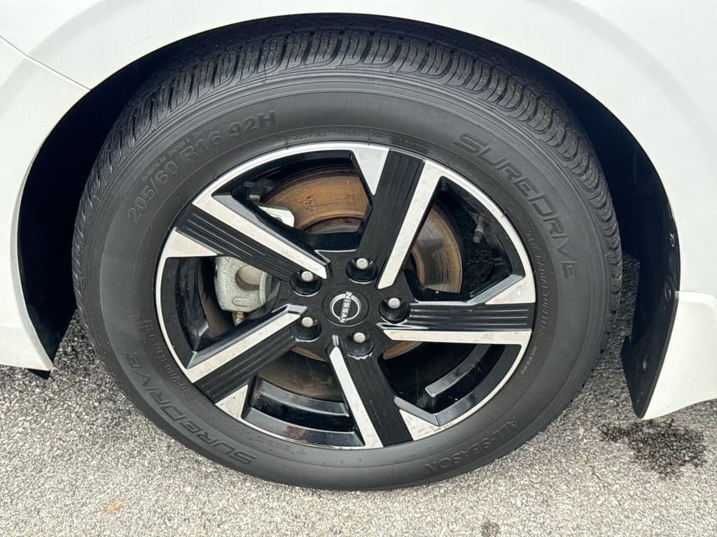 Pre-Owned 2024 Nissan Sentra SV - photo - 9
