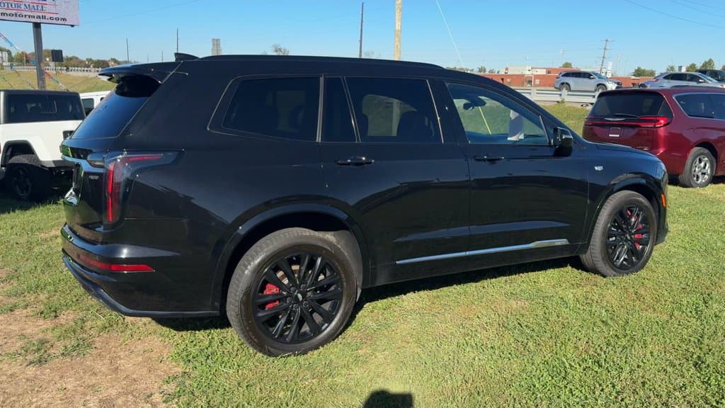 Pre-Owned 2023 Cadillac XT6 Sport - photo - 6