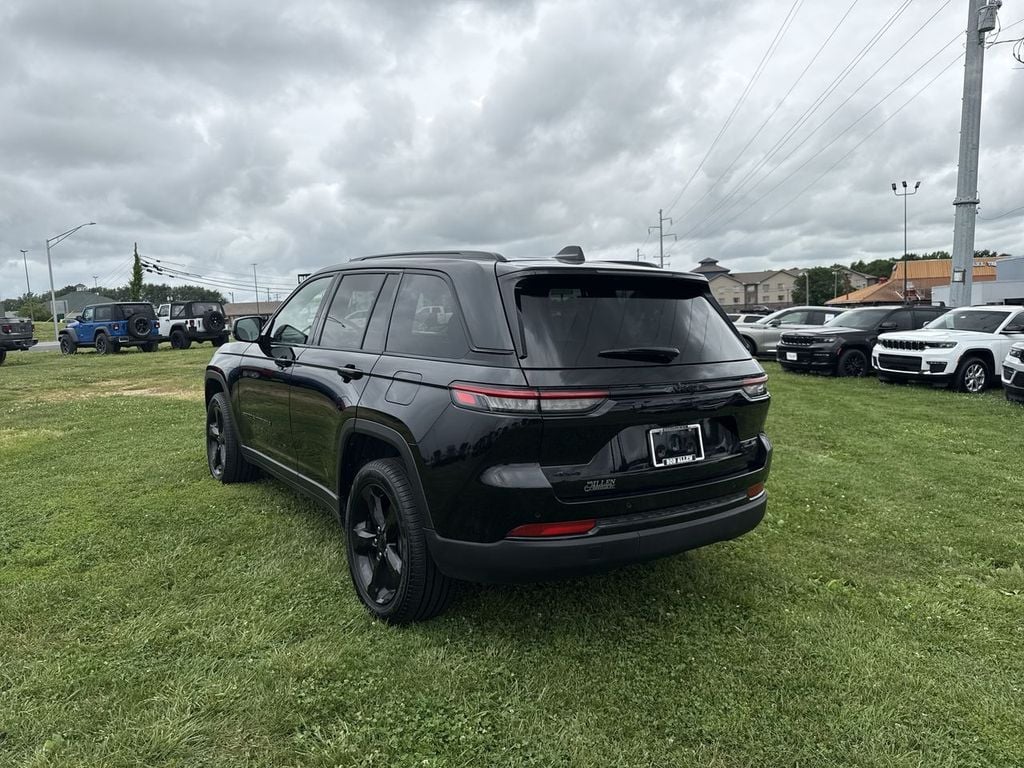 Pre-Owned 2025 Jeep Grand Cherokee Limited - photo - 11