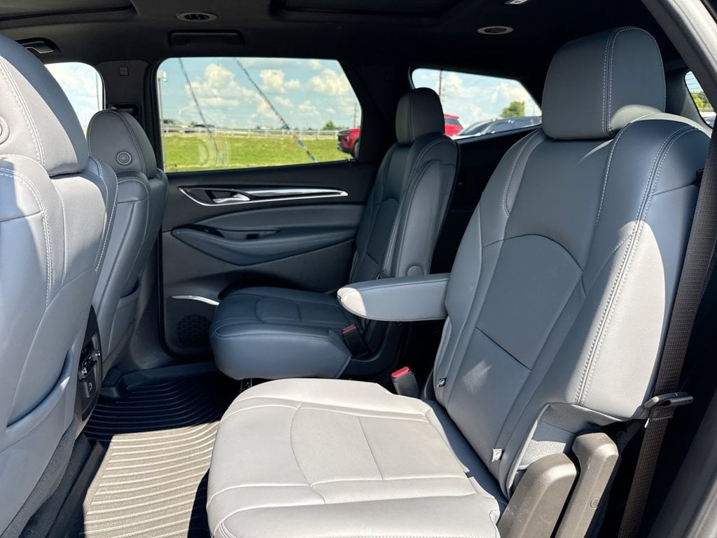 Pre-Owned 2023 Buick Enclave Essence - photo - 20
