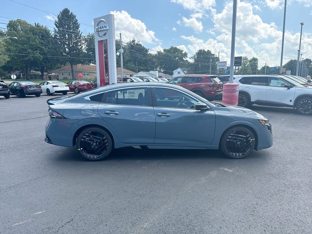 New 2027 Nissan Sentra SR - photo - 13