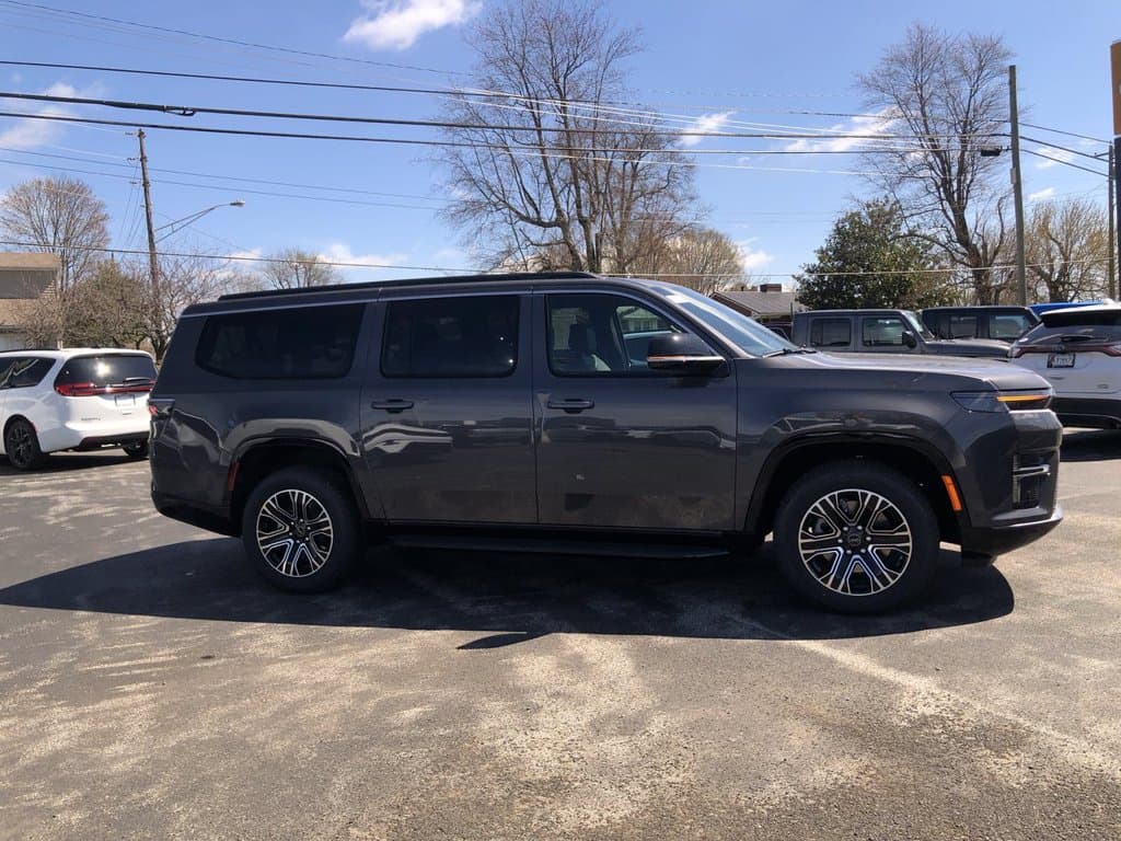 New 2026 Jeep Grand Wagoneer L - photo - 13