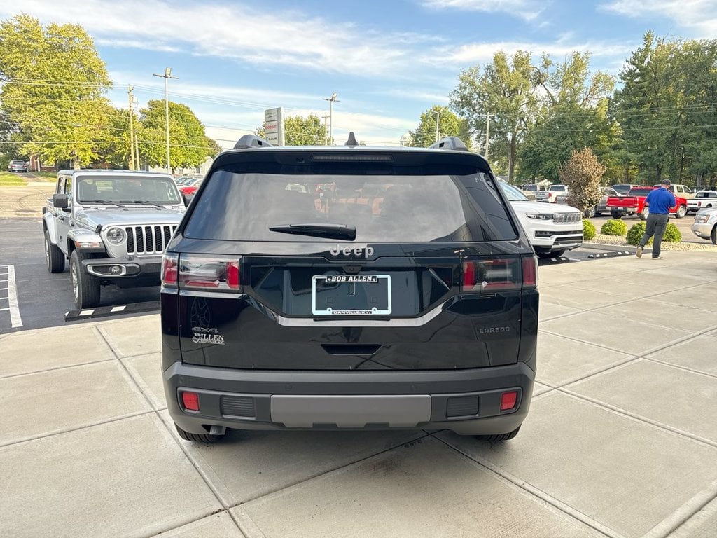 New 2026 Jeep Cherokee Laredo - photo - 9