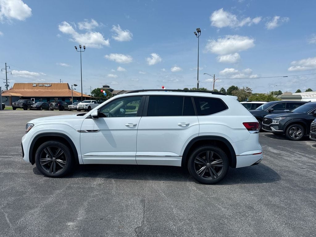 Pre-Owned 2021 Volkswagen Atlas 3.6L V6 SE w/Technology R-Line - photo - 10