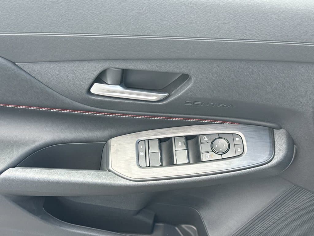 New 2027 Nissan Sentra SR - photo - 19