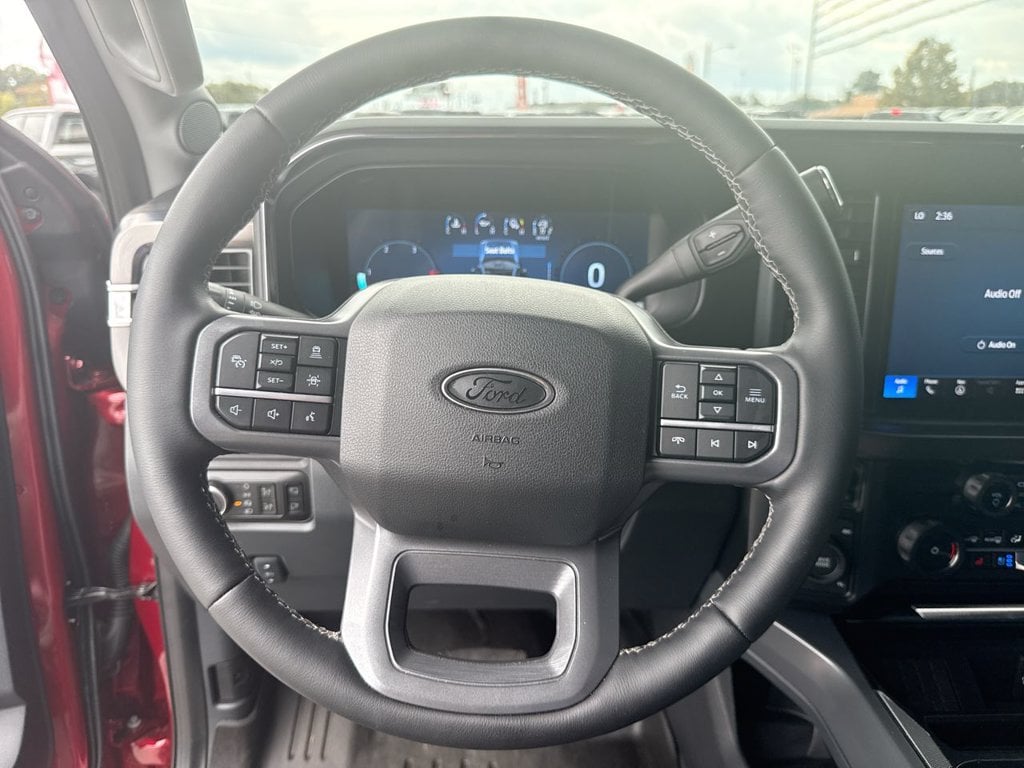 Pre-Owned 2025 Ford F-250SD Lariat - photo - 22